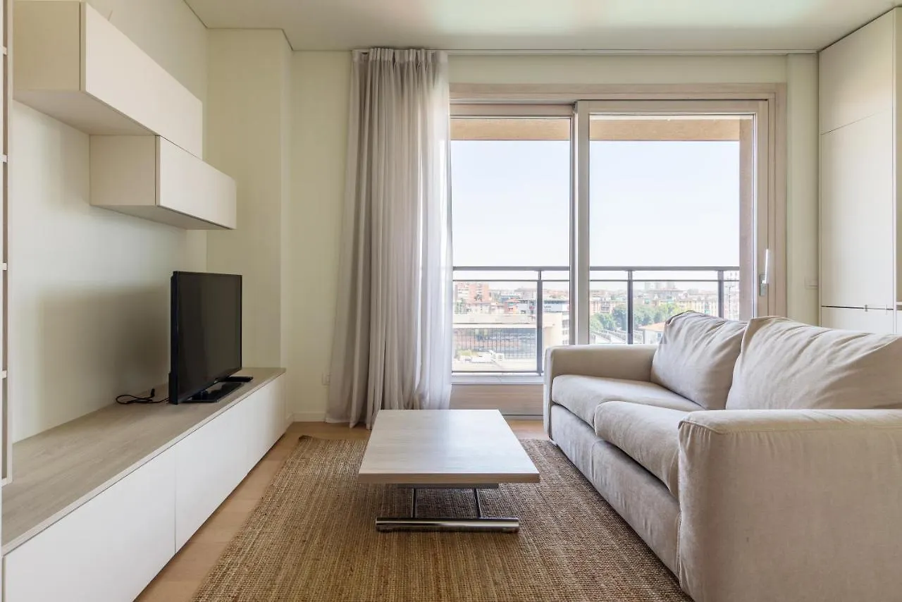 Luxury Flat With Pool Gym Spa Parking - Unit9B Milan 0*,  Italy