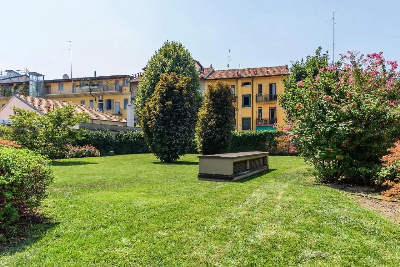 Apartment Luxury Flat With Pool Gym Spa Parking - Unit9B Milan Italy