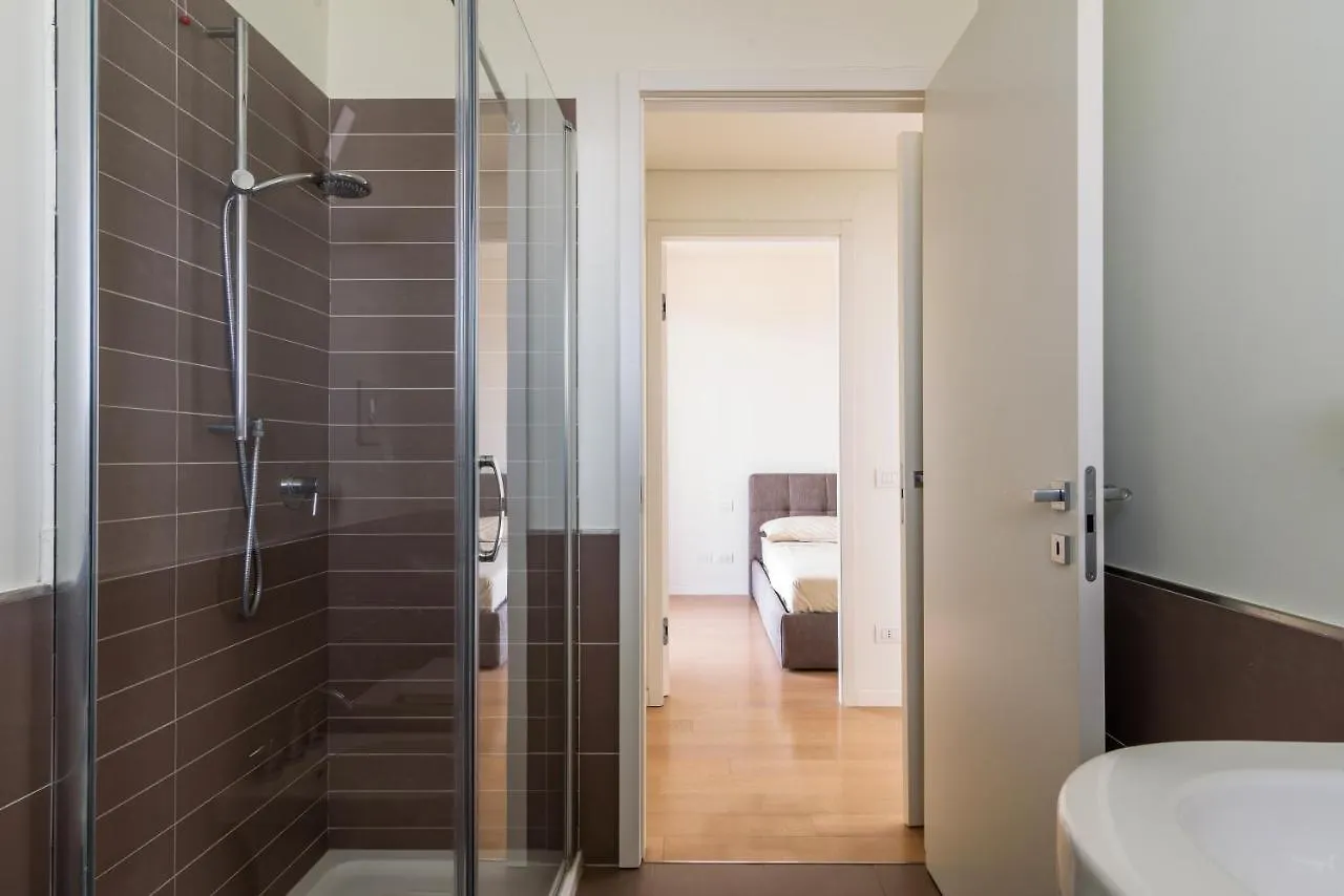 Apartment Luxury Flat With Pool Gym Spa Parking - Unit9B Milan